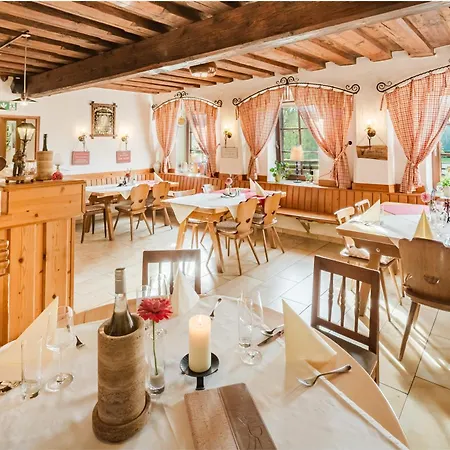 Estalagem Wirtshaus Gruber Weitenegg