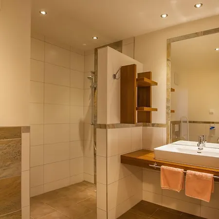 Gasthof Wirtshaus Gruber Weitenegg 3*